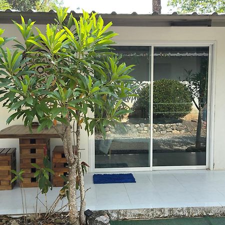 Mem Homestay Chumphon Eksteriør bilde