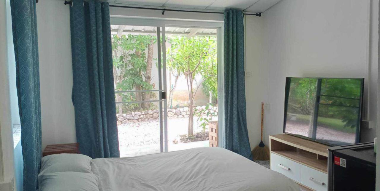Mem Homestay Chumphon Eksteriør bilde