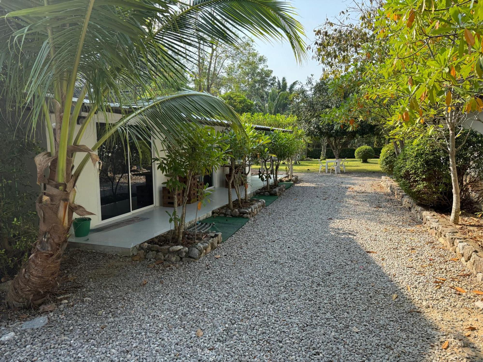 Mem Homestay Chumphon Eksteriør bilde