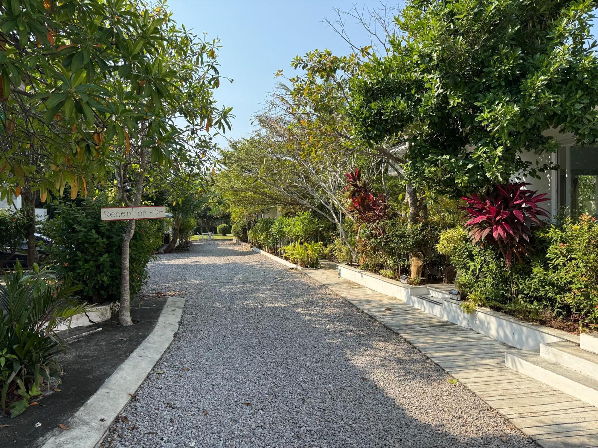 Mem Homestay Chumphon Eksteriør bilde